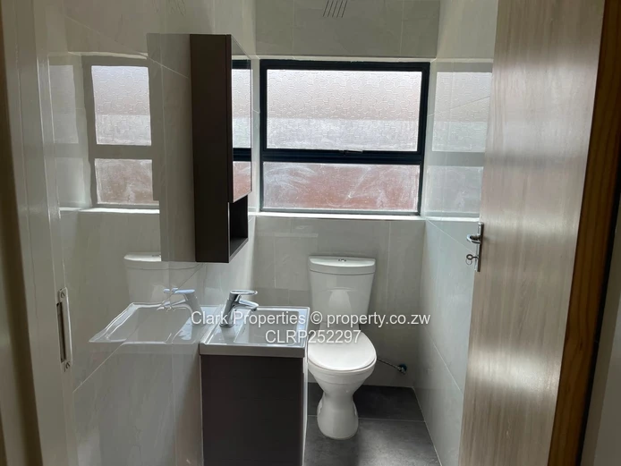 Modern unit available in Malbrough 