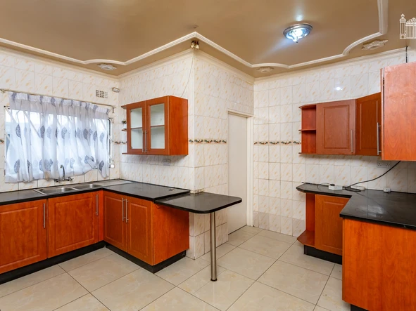 4 Bedroom House