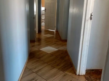 2 Bedroom Flat & Apartment