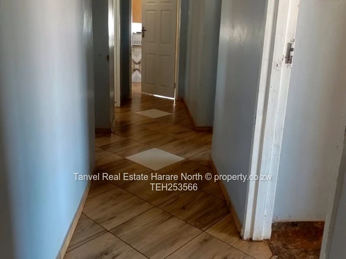 Available for letting is a 2 bedroomed apartment, with an ensuite, combined toilet and bathroom, an 