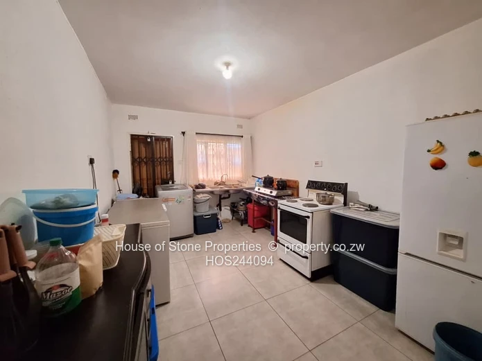 Spacious 5 Bedroom Family Home in Mazowe 