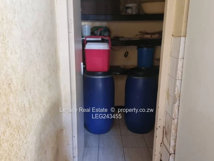 Diamond In The Rough ,High ROI Potential,Hatfield Developer’s Dream – Large Stand Near  Arlington .1