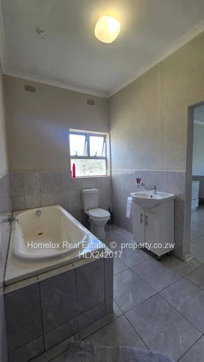 Charming Family Home for Sale in Pleasant Valley (700sqm) (Sole Mandate)