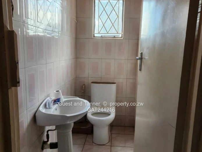 5 Bedroomed House for Sale in Tynwald South