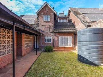 3 Bedroom Garden Flat