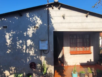 9 Bedroom House