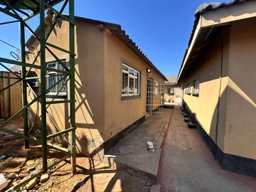 4 Bedroom House