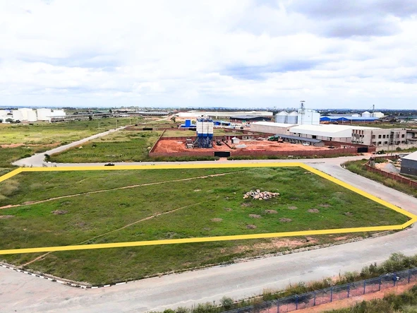 Commercial & Industrial Land