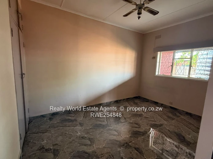 Paddonhurst House to Rent