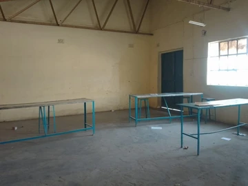 6 Unit Office