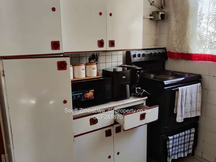 Emganwini Neat & Convenient family Home (Sole Mandate)