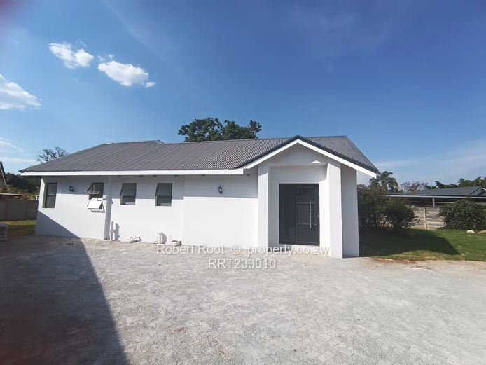 3 bed family complex home in Mount Pleasant