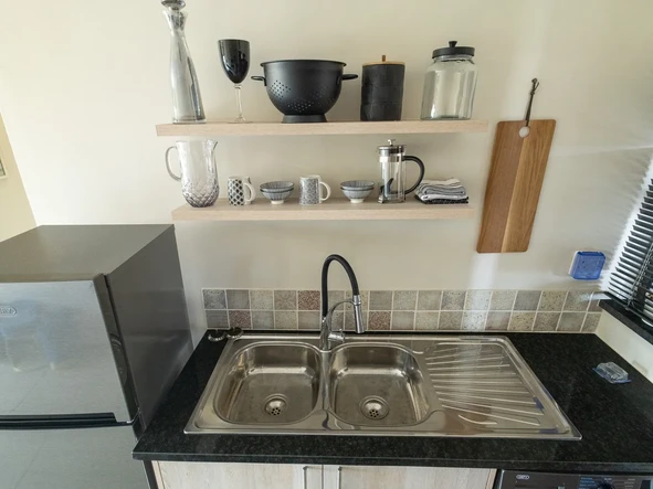 2 Bedroom Flat & Apartment