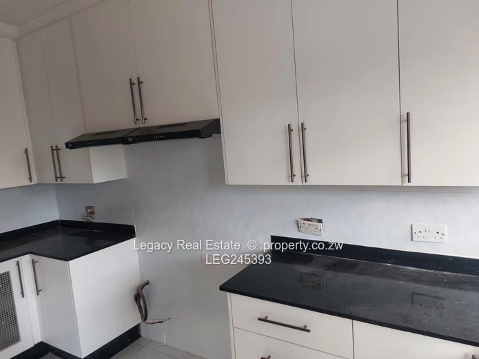 Greendale Property To Let – Spacious Home With Double Garage