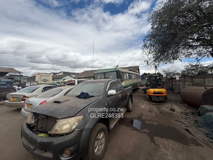 Willowvale Vehicle Depot: 2,780m² Yard + 500m² Workshop For Sale