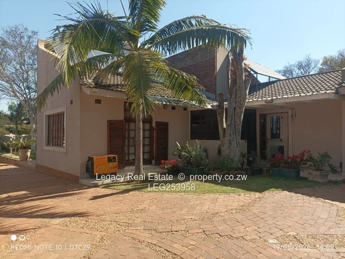 Multi-Unit Property for Sale: Westwood - Suitable for BnB