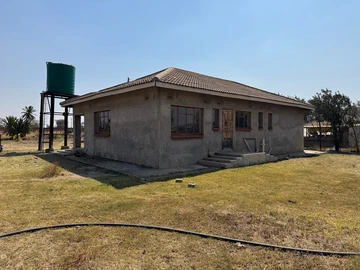 Farm & Agricultural Land