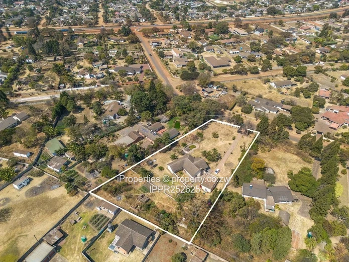  Bluffhill House | Us$350,000 | Near Harare Drive | Full Title Deeds