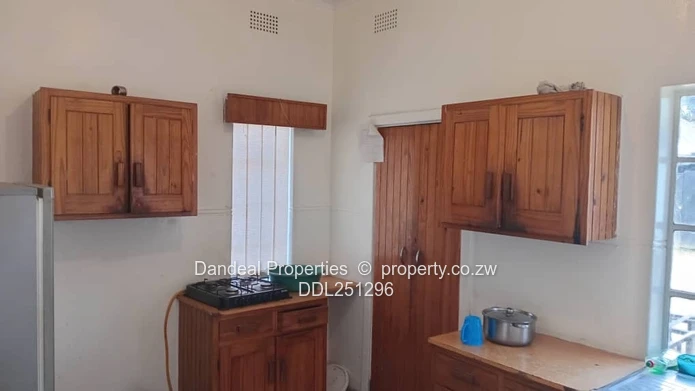 Eastlea Office on 1,700m² with Pool & Borehole