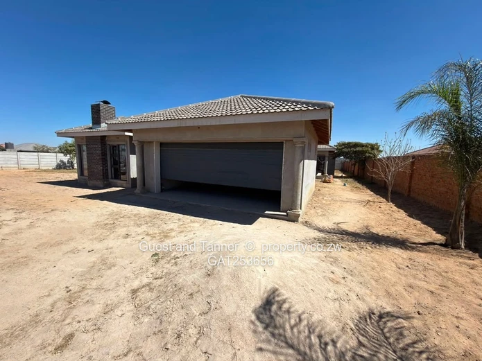 Spacious 4-Bedroom Family Home in Rockview — Finish to Your Taste