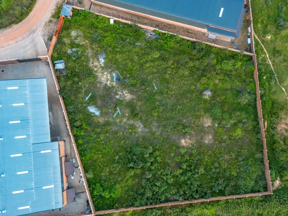 Commercial & Industrial Land