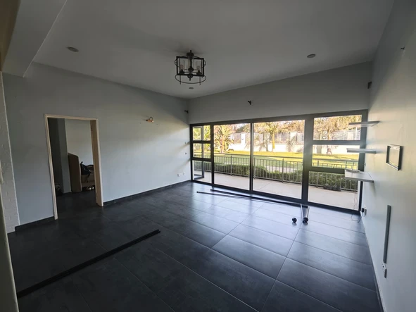 Flat & Apartment