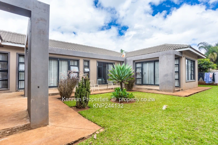 Prime Borrowdale Location With Embassy Or Office Potential
