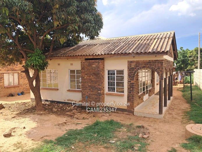 A neat house for sale (Sole Mandate)