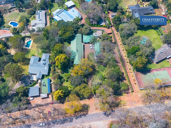 6 Bedroom House