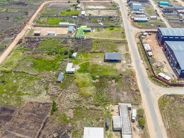 Commercial & Industrial Land
