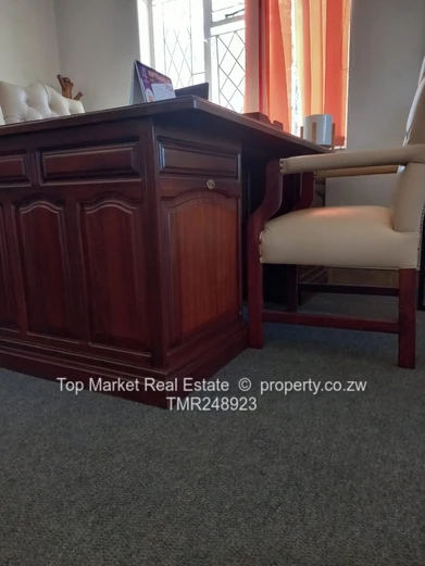 Eastlea Office for rent