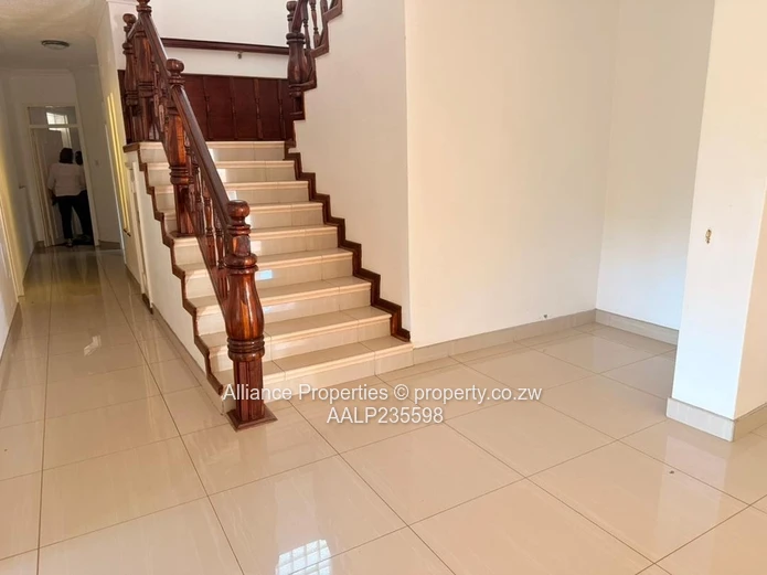Harare's Finest, 7-Bed Glenlorne Executive Rental with Pool, Borehole & Dual Lounges $3000/Month