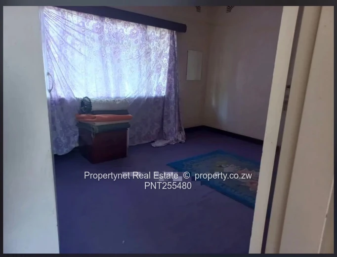 Solid neat family home!!!