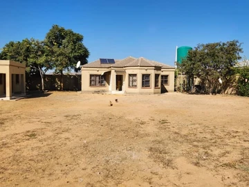 2 Bedroom House