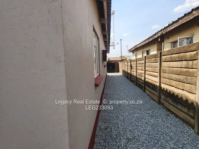 Walled and Gated House for Rent in Mufakose.