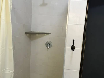 3 Bedroom Flat & Apartment