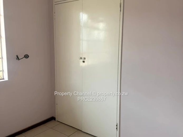 Modern 3-Bedroom Flat in the Avenues 