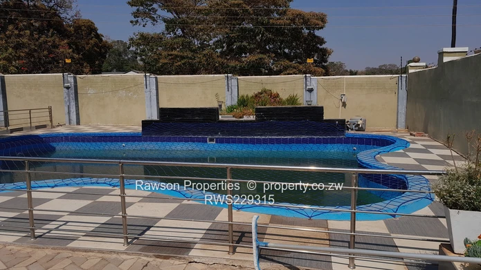 Mandara 6 beds House for Sale