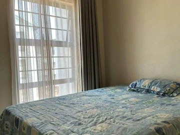 2 Bedroom Flat & Apartment