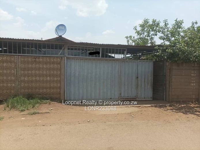 Compact 2-Bed Glen View Home on 220 sqm — Walled & Gated