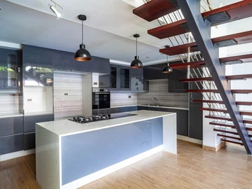 4 Bedroom Townhouse Complex