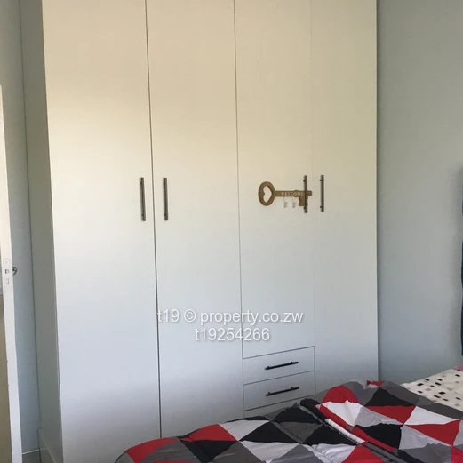 Neat 6 bedroom bungalow 
