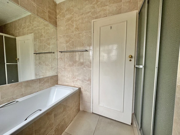 3 Bedroom Garden Flat