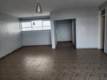 3 Bedroom Flat & Apartment