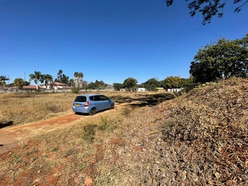 Commercial & Industrial Land