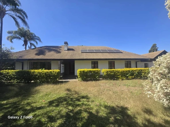 Spacious 4-Bedroom Home in Eastlea with Borehole & Expansive Land!
