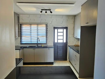 3 Bedroom Flat & Apartment
