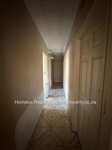 Westlea 3-Bedroom House with 2-Bedroom Cottage 