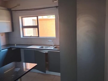 4 Bedroom Flat & Apartment