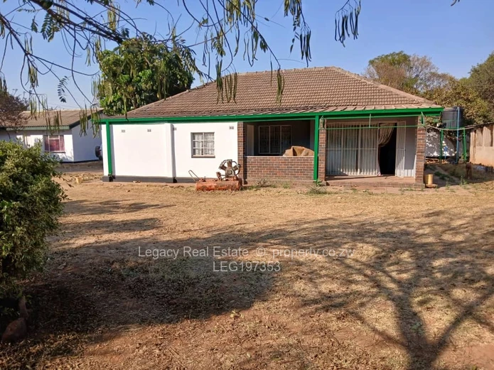 Spacious 4 Bedroom House for Rent in Mabelreign, Harare with Borehole